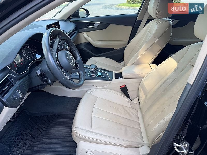 Седан Audi A4 2018 в Киеве