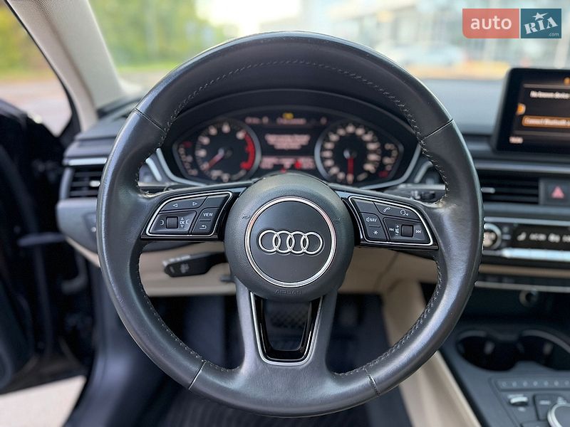 Седан Audi A4 2018 в Киеве