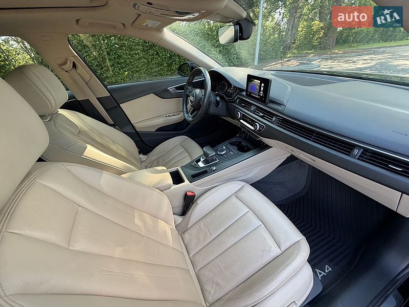 Седан Audi A4 2018 в Киеве