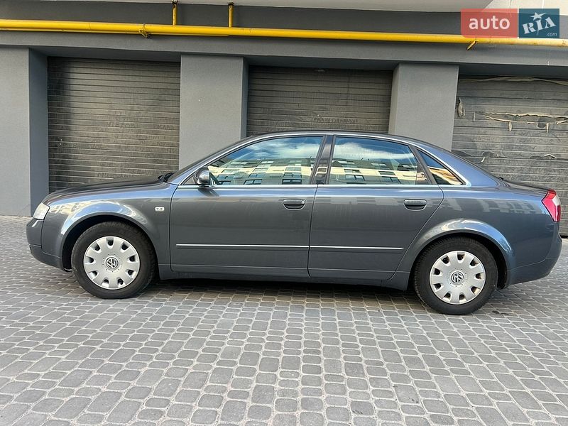 Седан Audi A4 2004 в Виннице