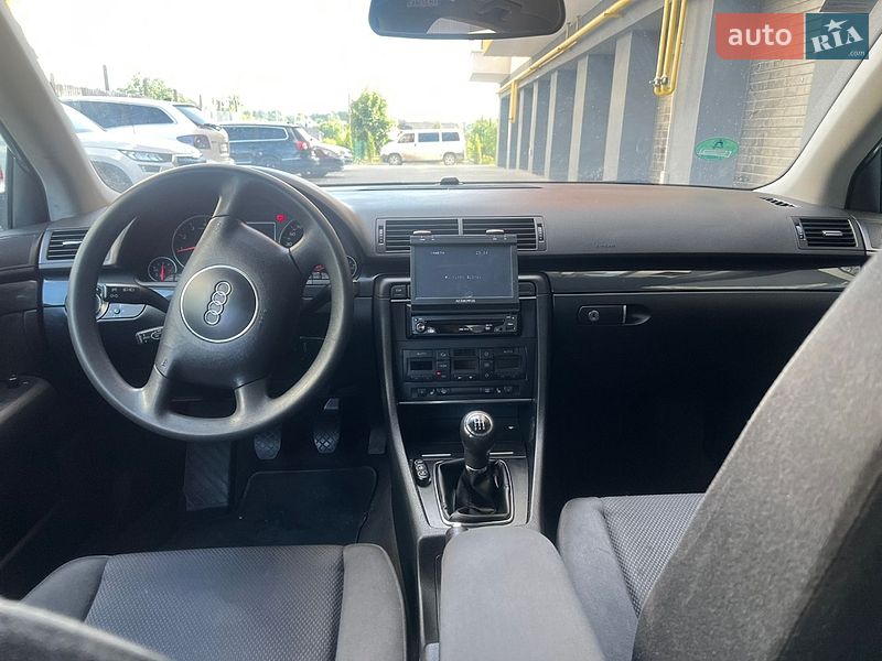 Седан Audi A4 2004 в Виннице