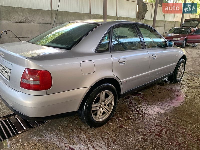 Седан Audi A4 1999 в Ивано-Франковске