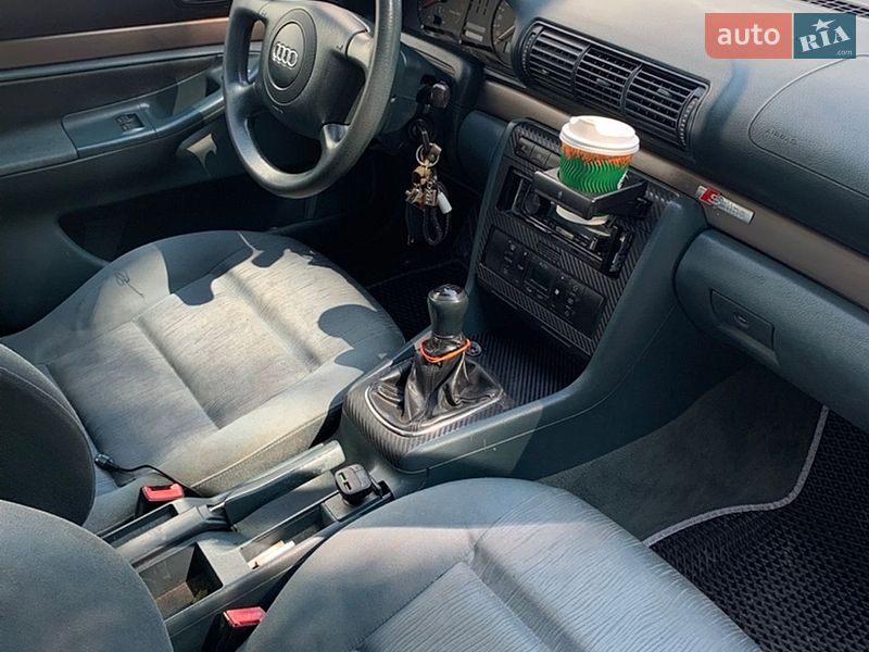 Седан Audi A4 1999 в Ивано-Франковске