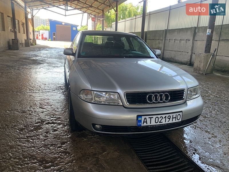 Седан Audi A4 1999 в Ивано-Франковске