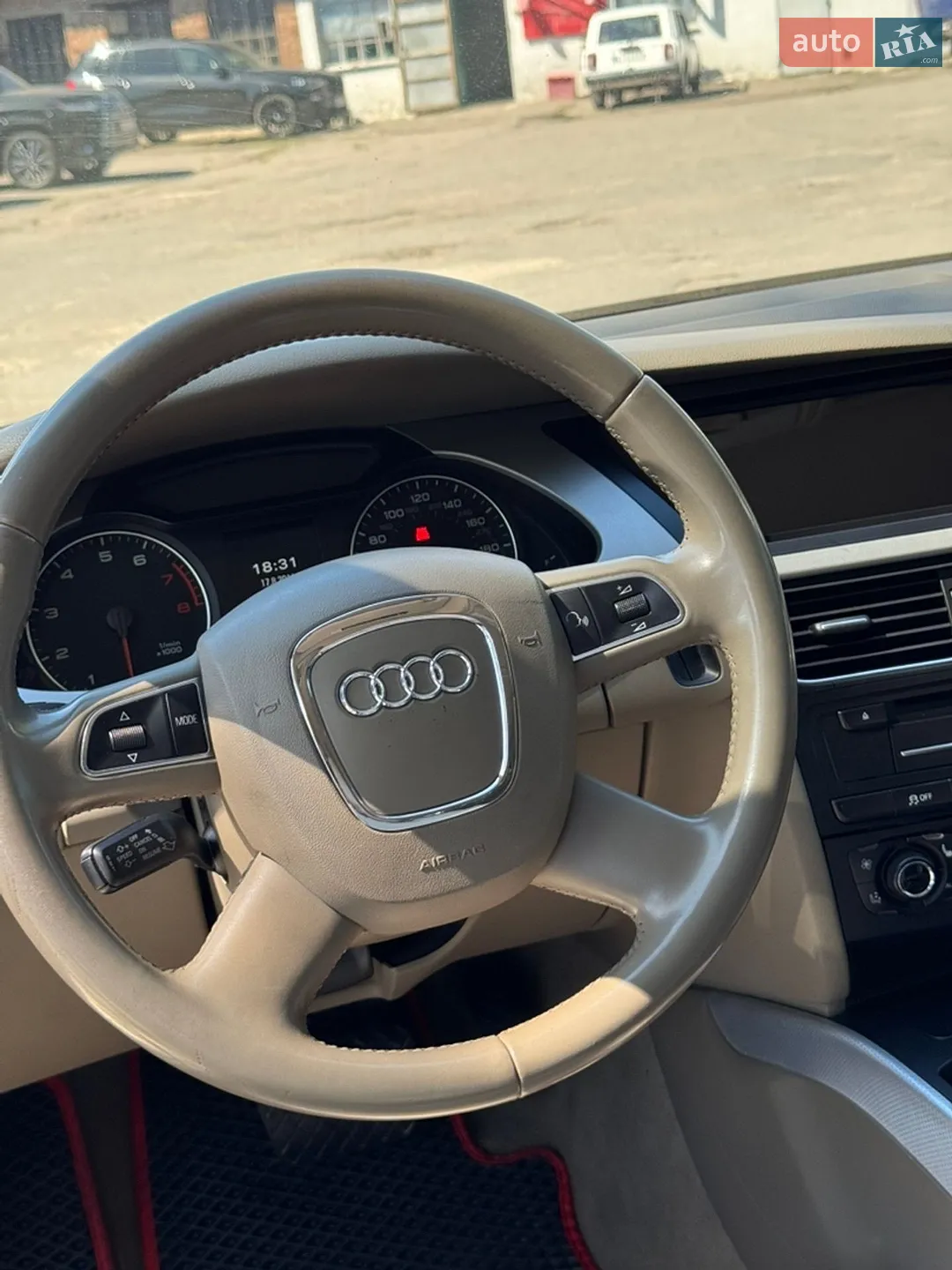 2011 Audi A4 - мініатюра 31