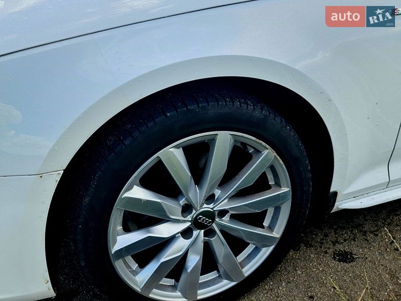Седан Audi A4 2018 в Харькове