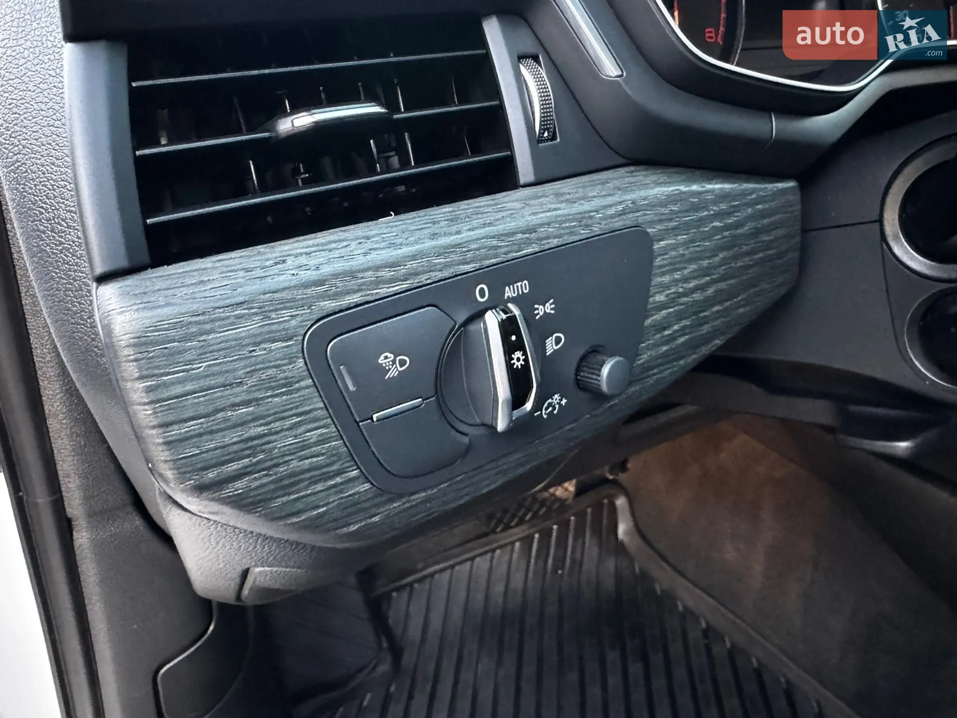 2018 Audi A4 - мініатюра 59
