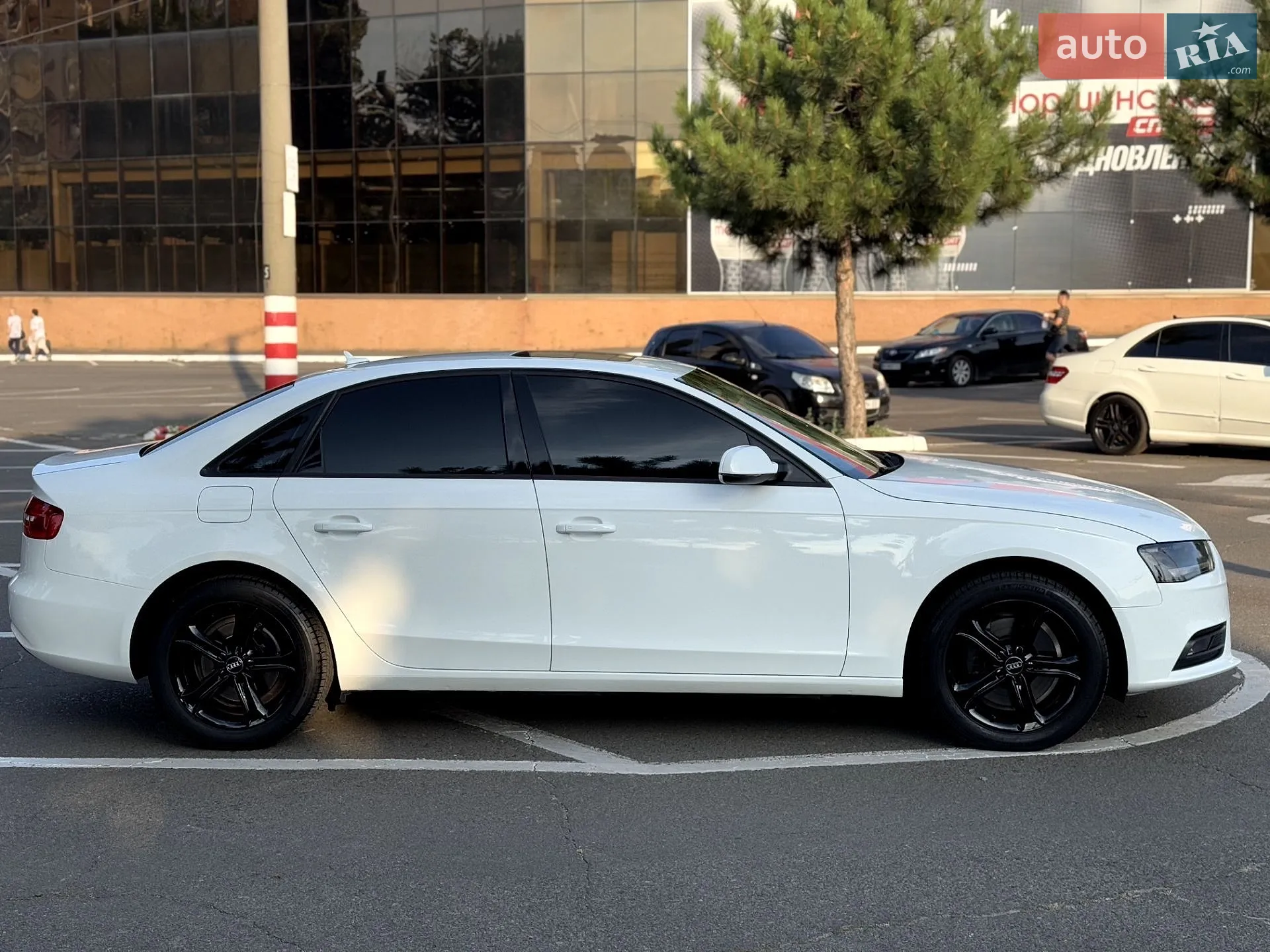 2012 Audi A4 - мініатюра 5