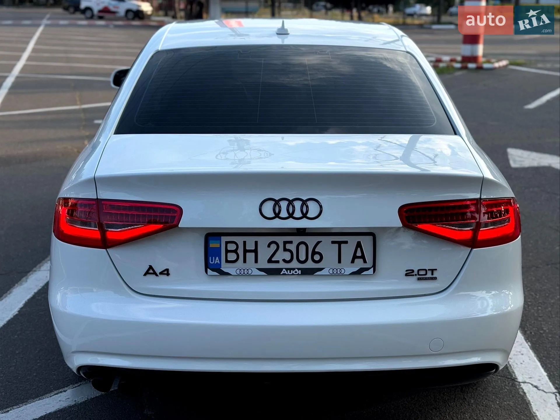 2012 Audi A4 - мініатюра 23