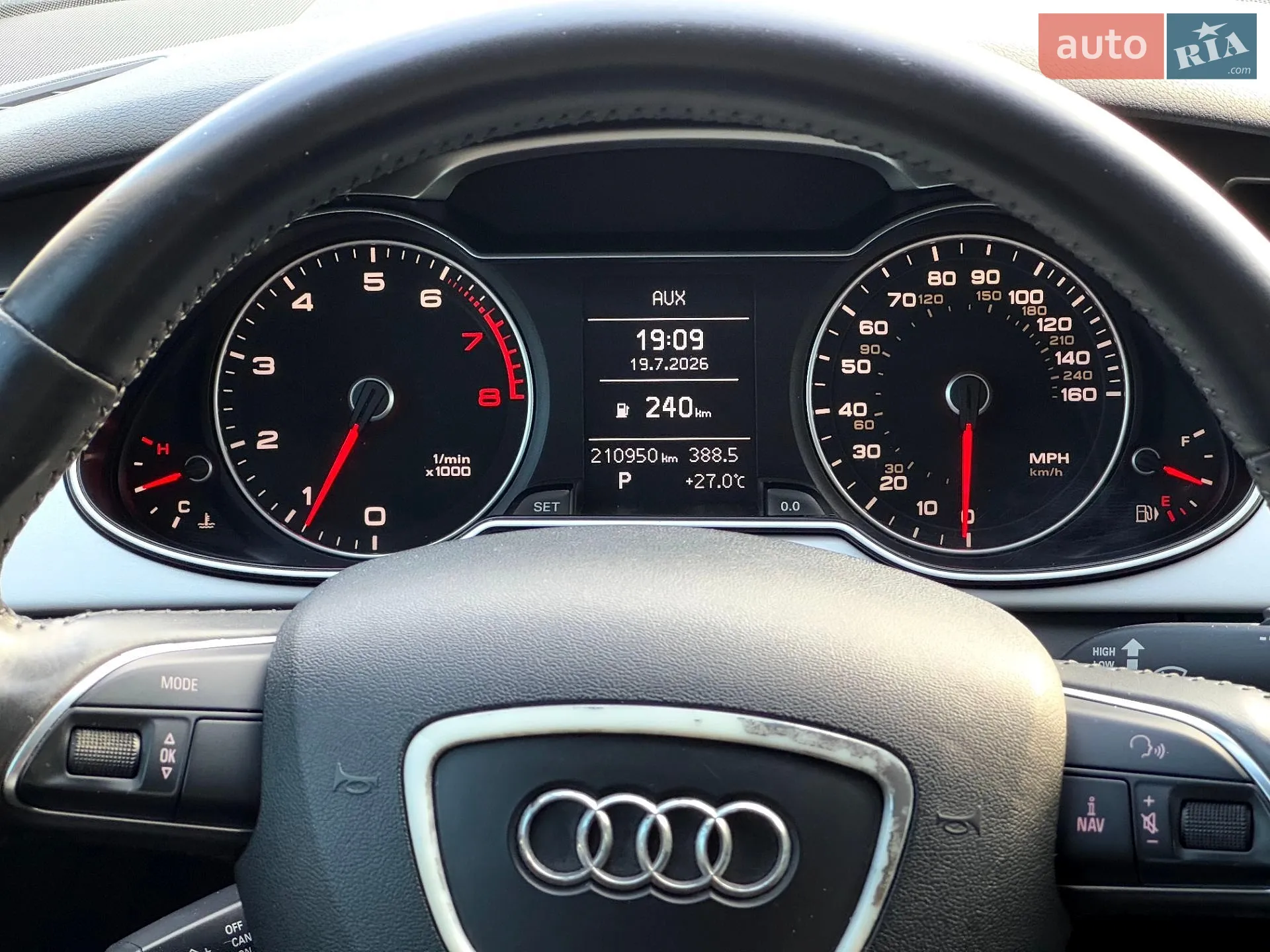 2012 Audi A4 - мініатюра 31