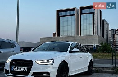 Седан Audi A4 2015 в Львові