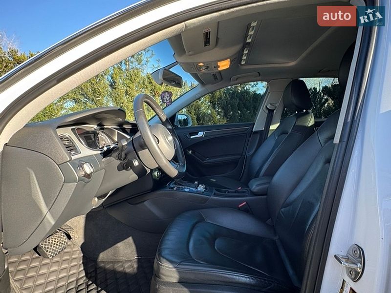 Седан Audi A4 2015 в Дніпрі