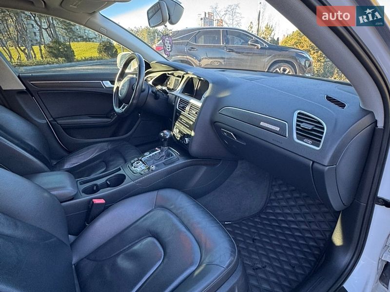 Седан Audi A4 2015 в Дніпрі