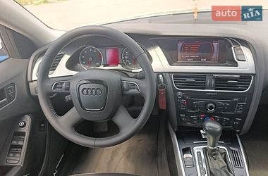 Седан Audi A4 2012 в Полтаве