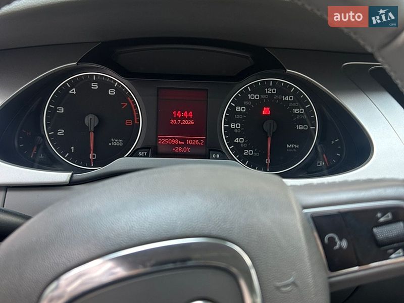 Седан Audi A4 2011 в Киеве