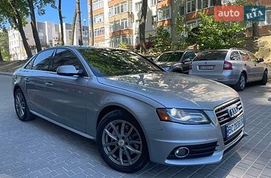 Седан Audi A4 2011 в Львове