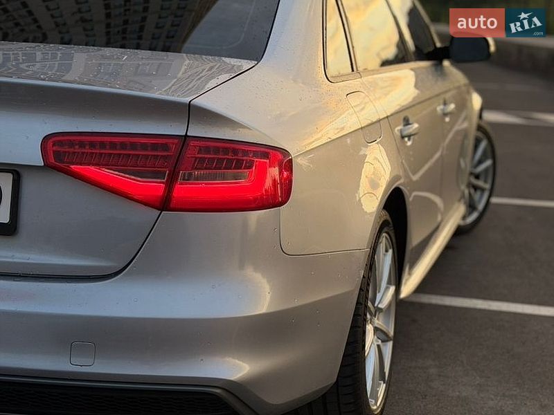 Седан Audi A4 2015 в Киеве