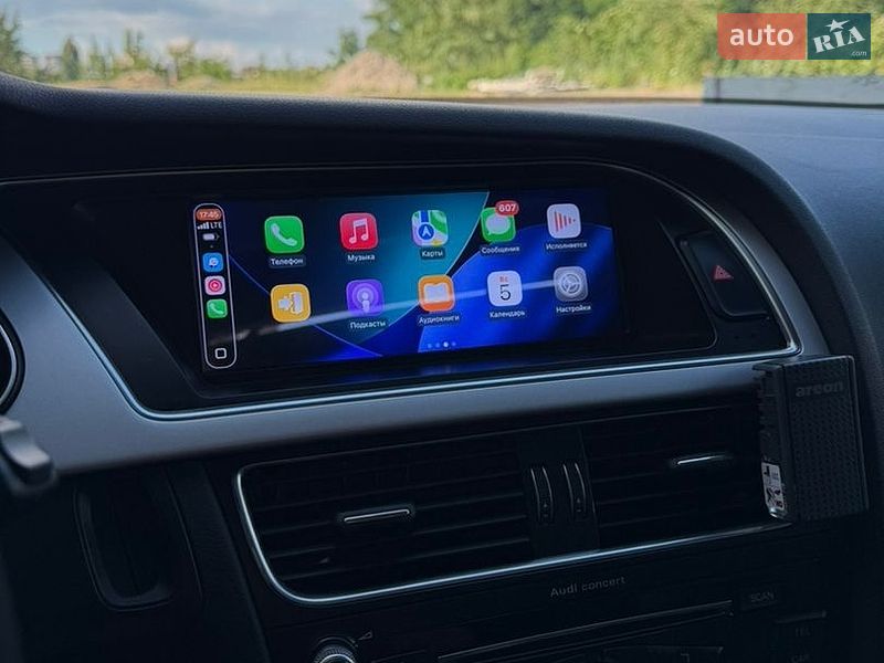 Седан Audi A4 2015 в Киеве