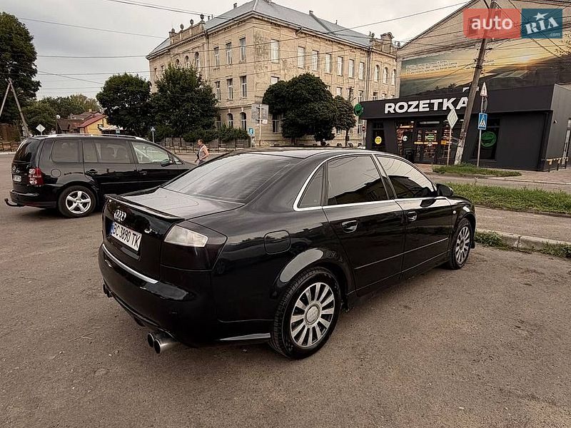 Седан Audi A4 2004 в Сокале