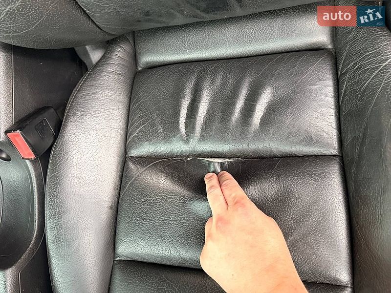 Седан Audi A4 2004 в Сокале