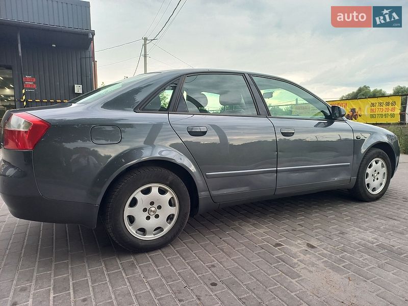 Седан Audi A4 2001 в Киеве