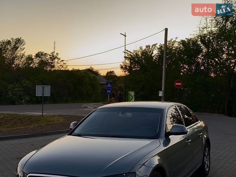 Седан Audi A4 2009 в Івано-Франківську