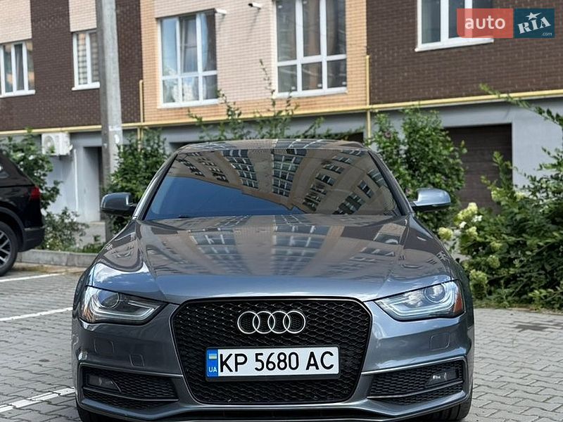Седан Audi A4 2014 в Хмельницком