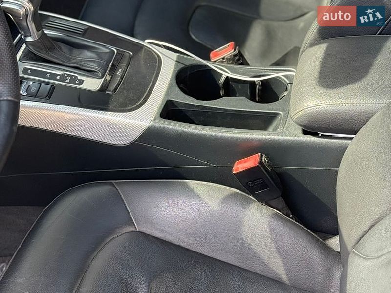 Седан Audi A4 2014 в Хмельницком