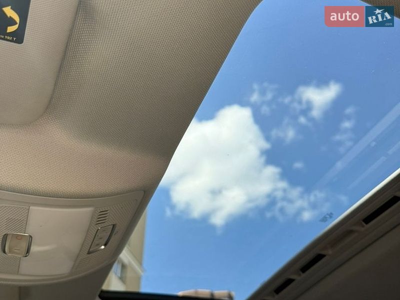 Седан Audi A4 2014 в Хмельницком
