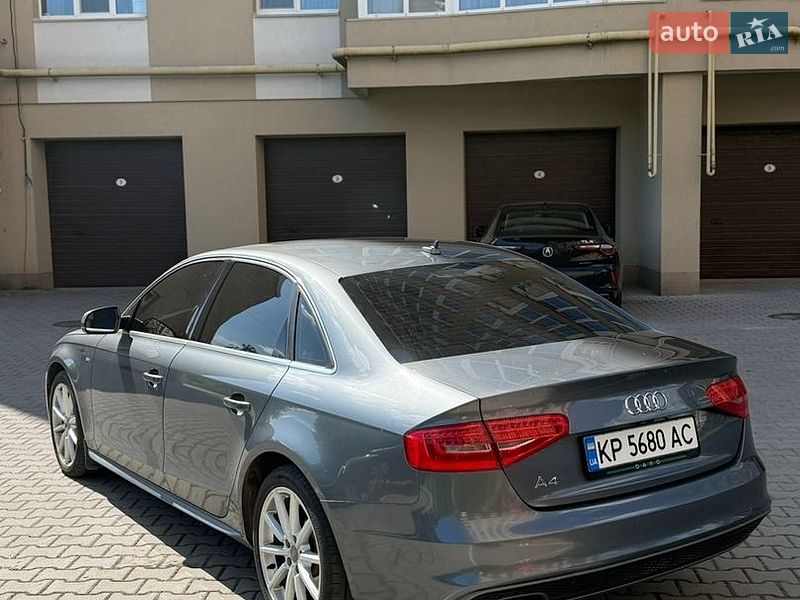Седан Audi A4 2014 в Хмельницком