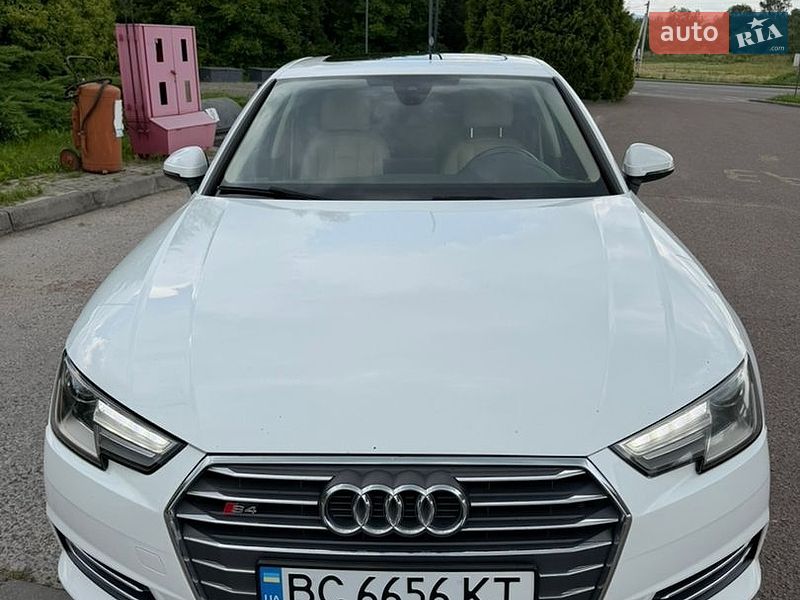 Седан Audi A4 2017 в Дрогобичі