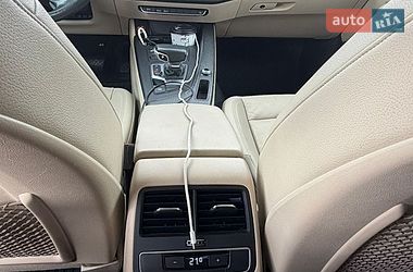 Седан Audi A4 2017 в Дрогобичі