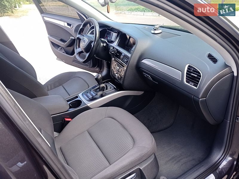 Універсал Audi A4 2012 в Черкасах