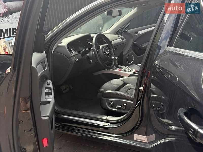 Седан Audi A4 2012 в Івано-Франківську