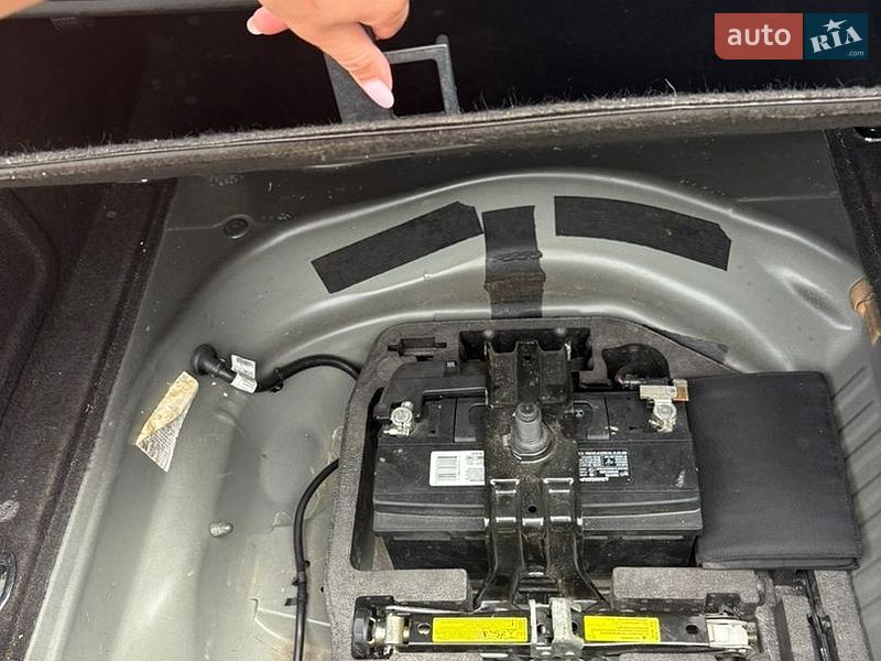 Седан Audi A4 2012 в Івано-Франківську
