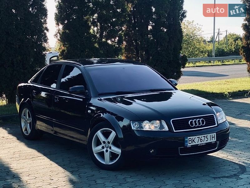 Седан Audi A4 2004 в Дубно