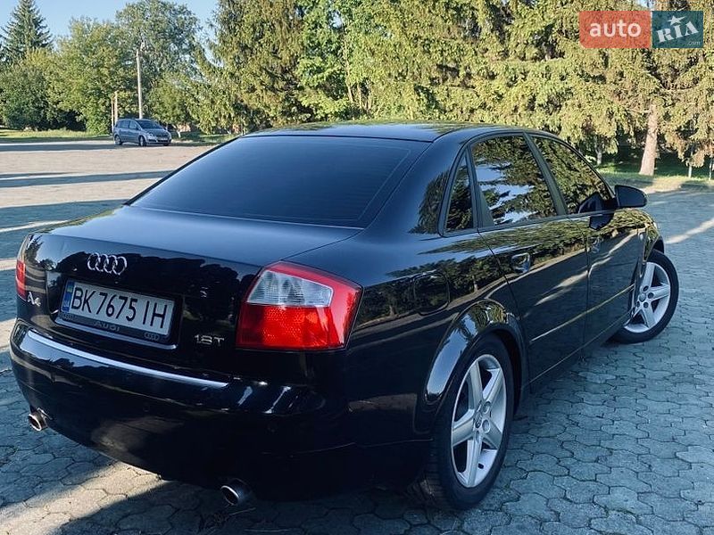 Седан Audi A4 2004 в Дубні