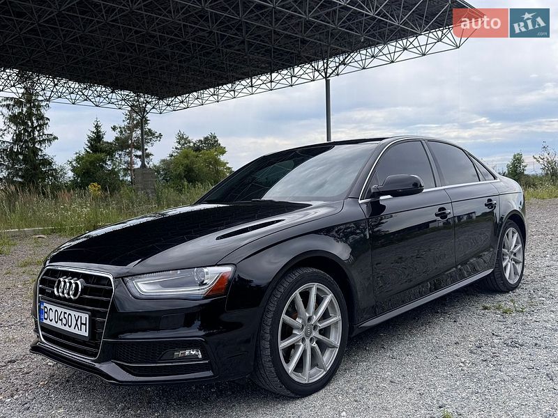 Седан Audi A4 2015 в Самборі