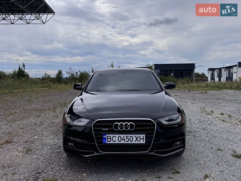 Седан Audi A4 2015 в Самборі