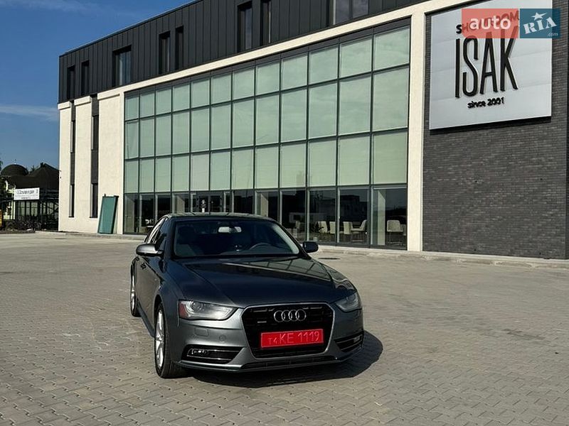 Седан Audi A4 2015 в Хусте