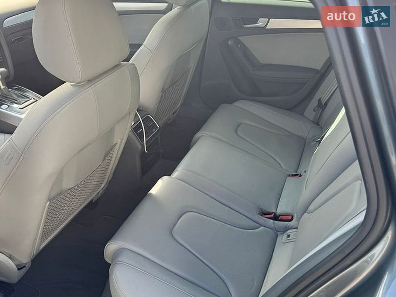 Седан Audi A4 2015 в Хусте