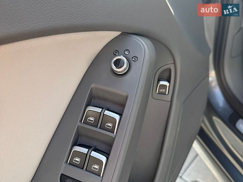 Седан Audi A4 2015 в Хусте