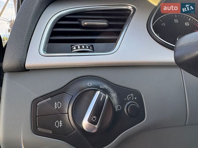 Седан Audi A4 2015 в Хусте