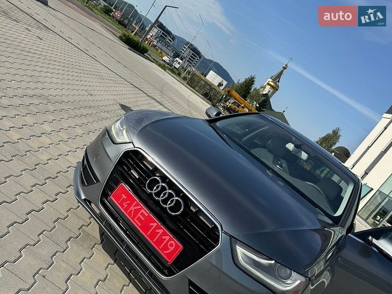 Седан Audi A4 2015 в Хусте