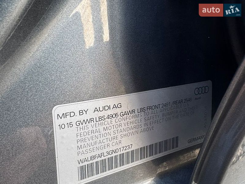 Седан Audi A4 2015 в Хусте