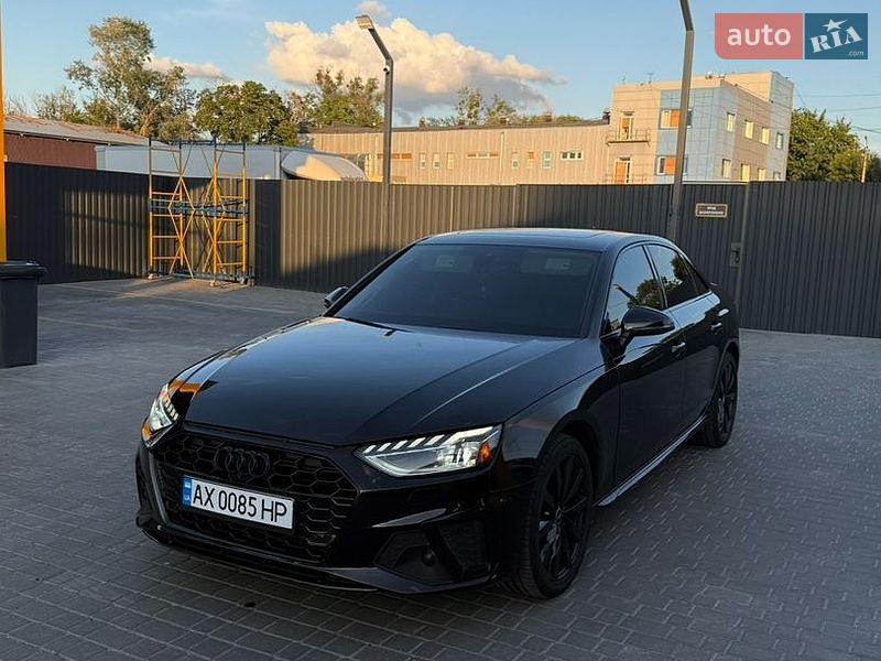 Седан Audi A4 2022 в Харькове