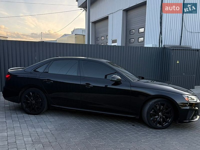 Седан Audi A4 2022 в Харькове