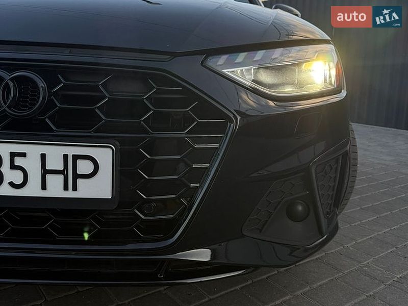 Седан Audi A4 2022 в Харькове