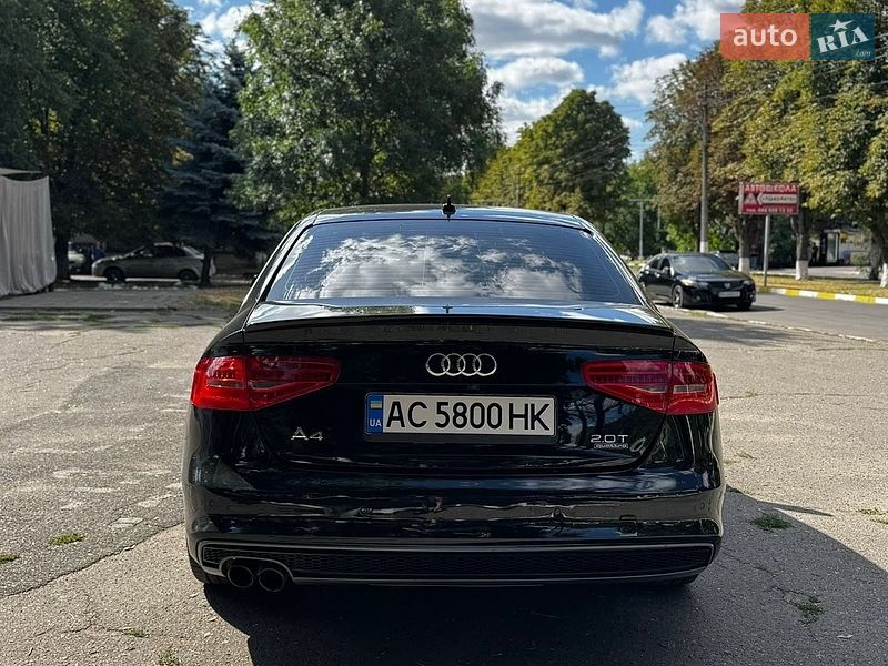 Седан Audi A4 2015 в Хмельницькому