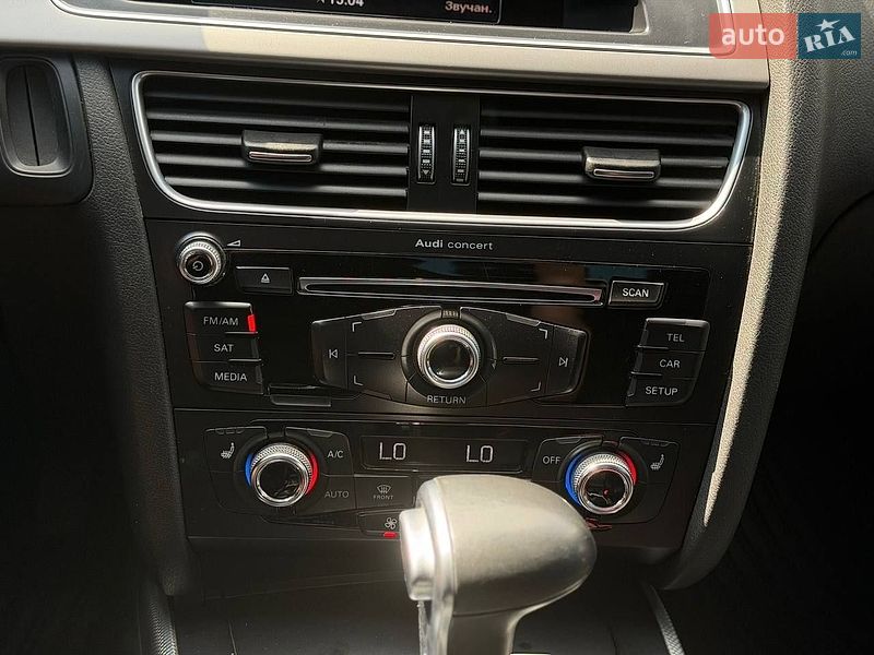 Седан Audi A4 2014 в Киеве